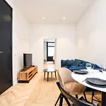 Central Apartment 6P L004
