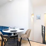 Central Apartment 6P L004