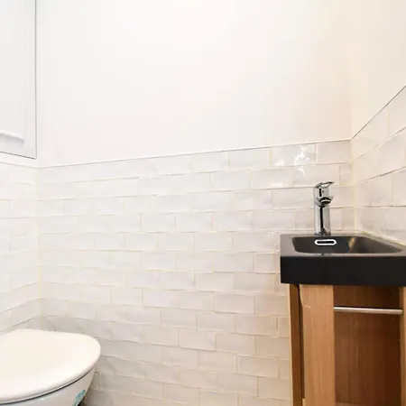 6p L004 Apartment *